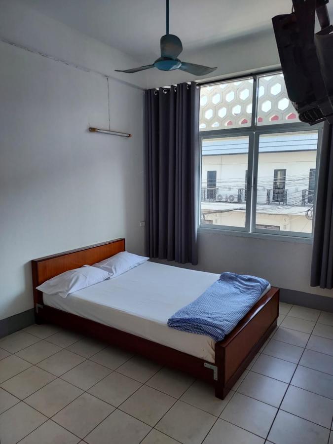 Grand Hotel Nakhon Phanom Extérieur photo